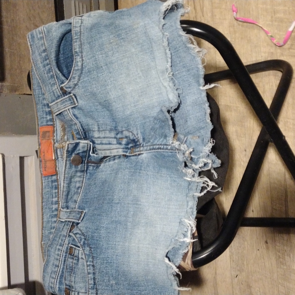 Cut off jean shorts